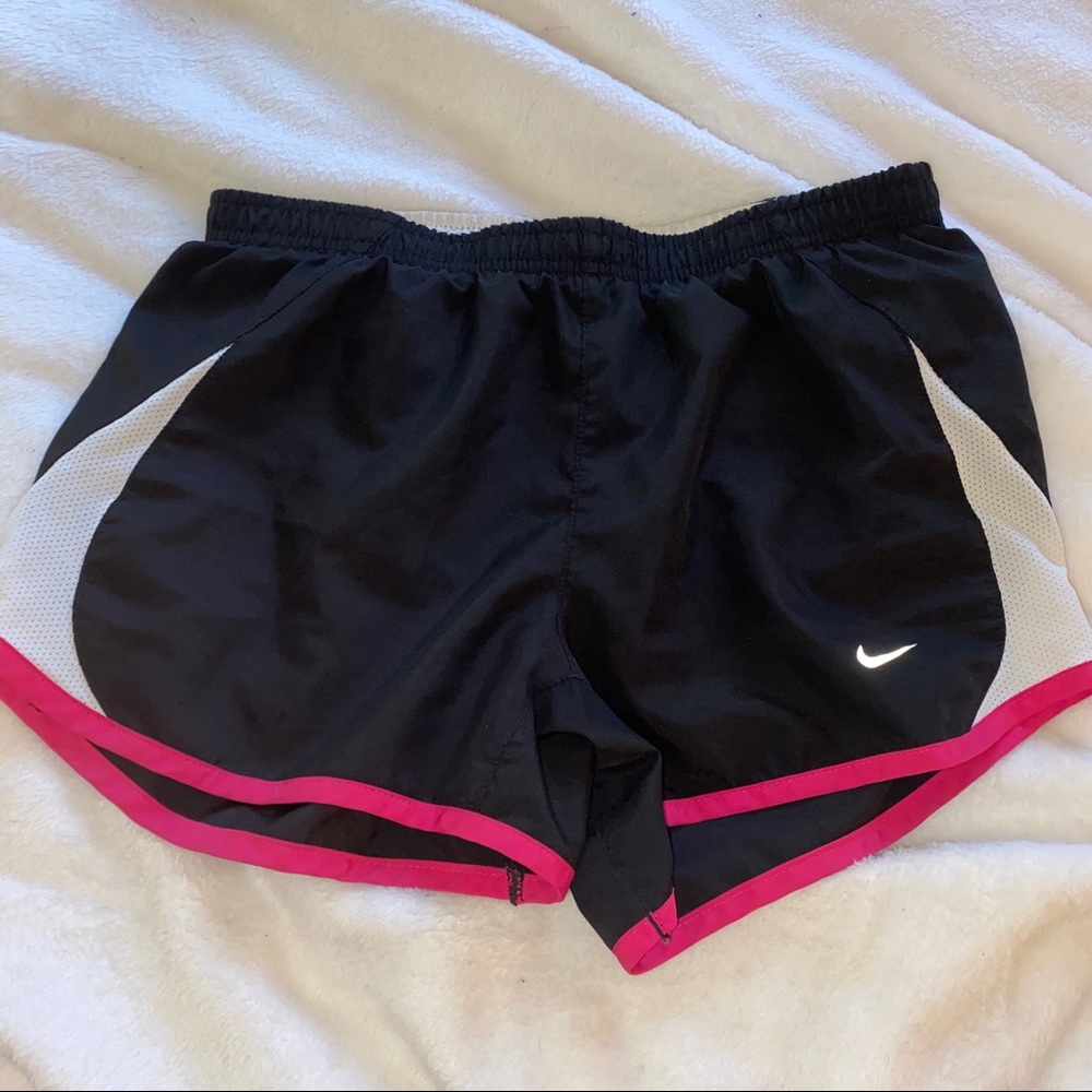 black dry fit nike running shorts